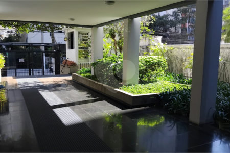 Apartamento à venda ou para alugar com 3 quartos, sendo 1 suíte, em Itaim Bibi, São Paulo, SP