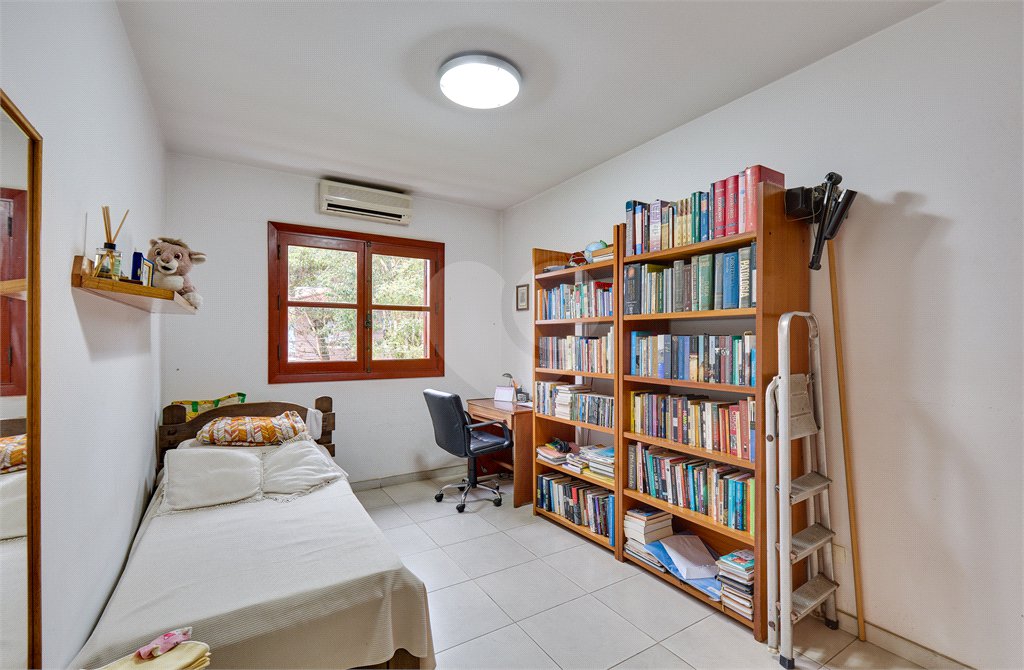 Casa de Vila à venda com 3 quartos, sendo 2 suítes, em Granja Julieta, São Paulo, SP