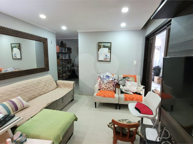 Casa de Vila à venda com 3 quartos, sendo 2 suítes,  em Jardim Marajoara, São Paulo, SP