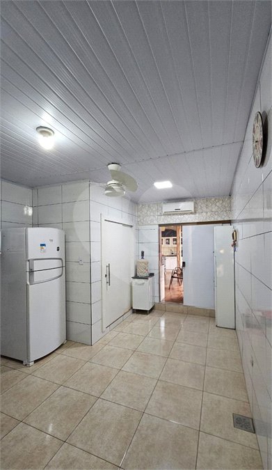 Casa à venda com 3 quartos, sendo 1 suíte, em Vila Ferroviária III, Ponta Porã, MS