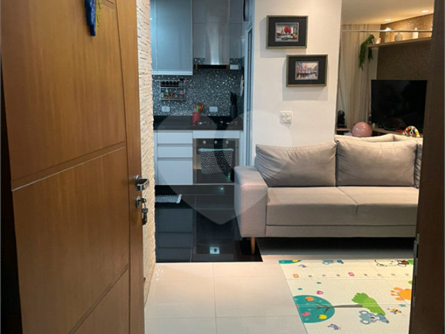 Casa à venda com 3 quartos, sendo 1 suíte,  no condomínio Villagio Campo Grande, São Paulo - SP