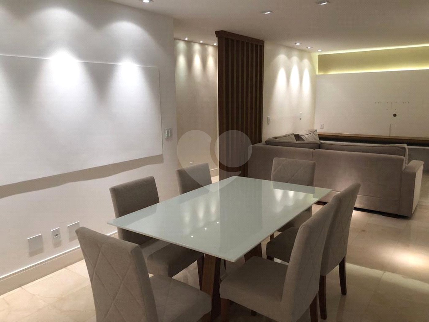 Apartamento à venda com 3 quartos, sendo 2 suítes,  em Paraíso do Morumbi, São Paulo, SP