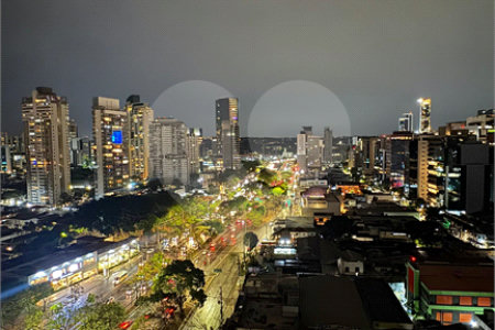 Apartamento à venda com 2 quartos, sendo 1 suíte, em Vila Olímpia, São Paulo, SP