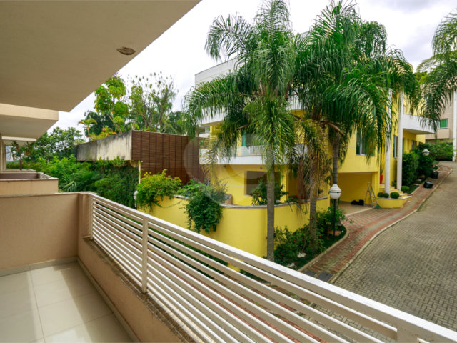 Casa à venda com 4 suítes no condomínio Bellagio, São Paulo - SP