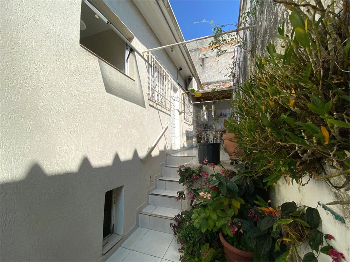 Sobrado à venda com 3 quartos, sendo 1 suíte,  em Vila Ipojuca, São Paulo, SP