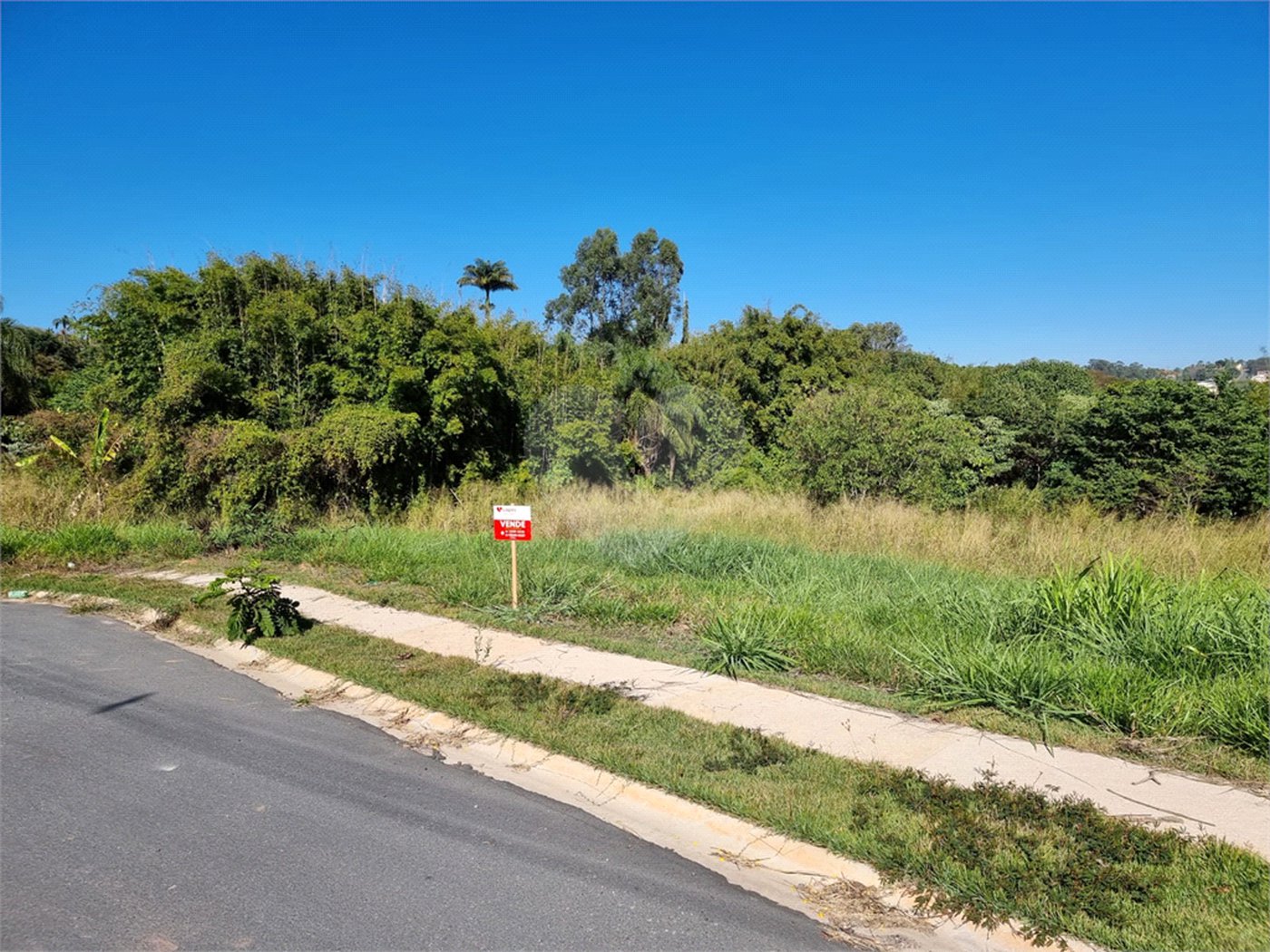 Terreno à venda no condomínio Residencial São João, Vinhedo - SP