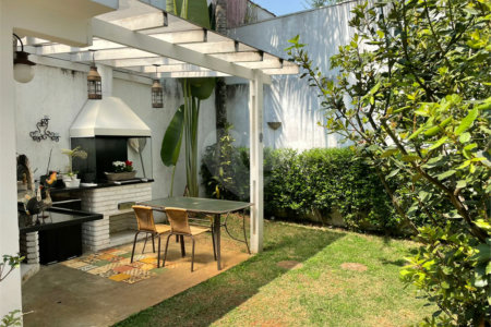 Sobrado à venda com 4 quartos, sendo 1 suíte, em Jardim Prudência, São Paulo, SP