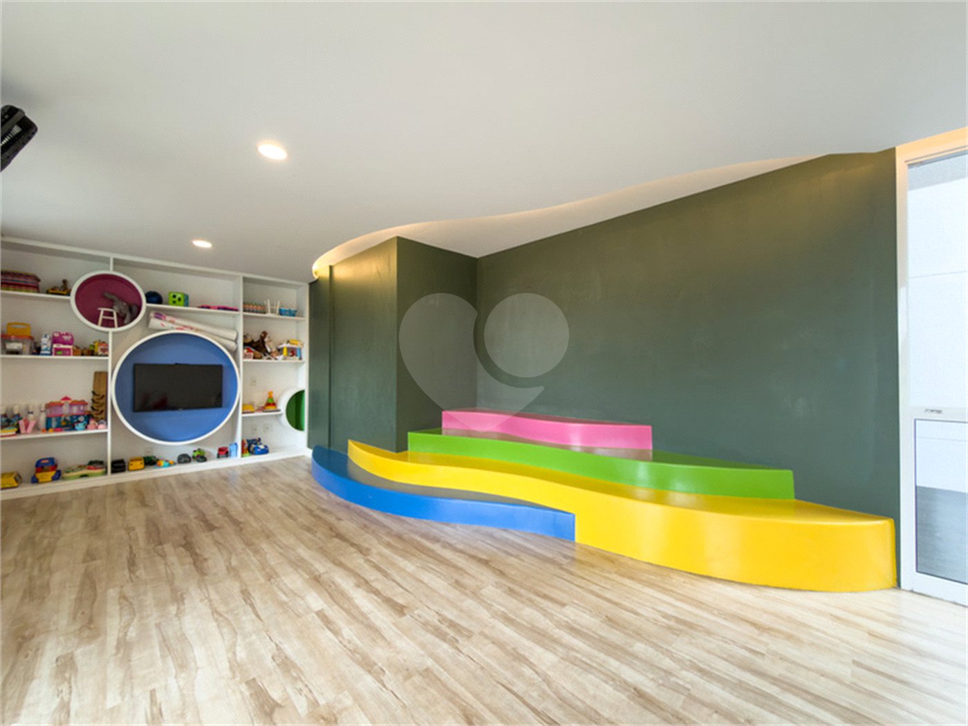 Apartamento à venda com 4 quartos, sendo 2 suítes, em Pinheiros, São Paulo, SP