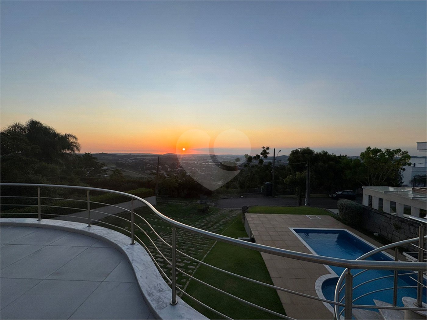 Casa à venda com 4 suítes no condomínio Alpes de Vinhedo, Vinhedo - SP
