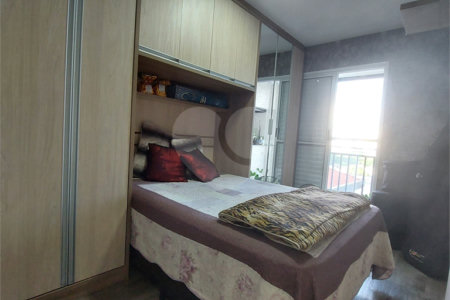 Apartamento à venda com 3 quartos, sendo 1 suíte, em Jardim Flor da Montanha, Guarulhos, SP