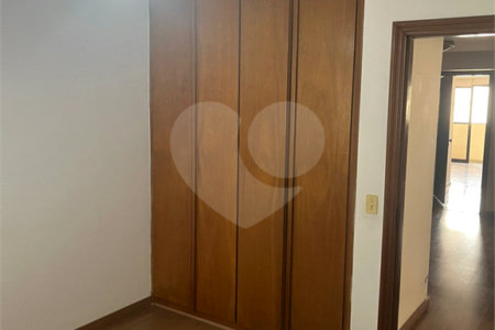 Apartamento à venda com 4 suítes em Vila Uberabinha, São Paulo, SP