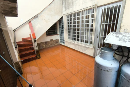 Sobrado à venda com 5 quartos, sendo 1 suíte, em Jardim Trussardi, São Paulo, SP