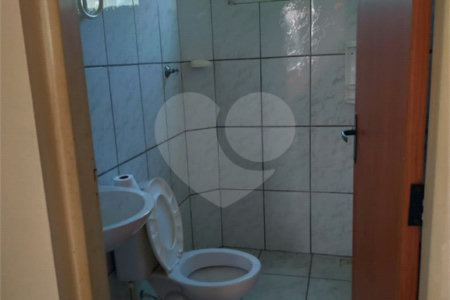 Apartamento à venda com 2 quartos em Cidade Boa Vista, Suzano, SP