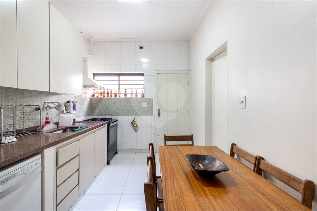 Casa à venda com 3 quartos, sendo 1 suíte,  em Pinheiros, São Paulo, SP