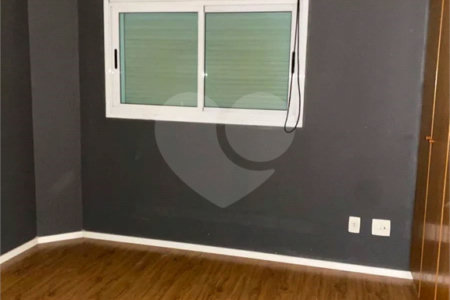 Apartamento à venda com 4 quartos, sendo 1 suíte, em Vila Congonhas, São Paulo, SP