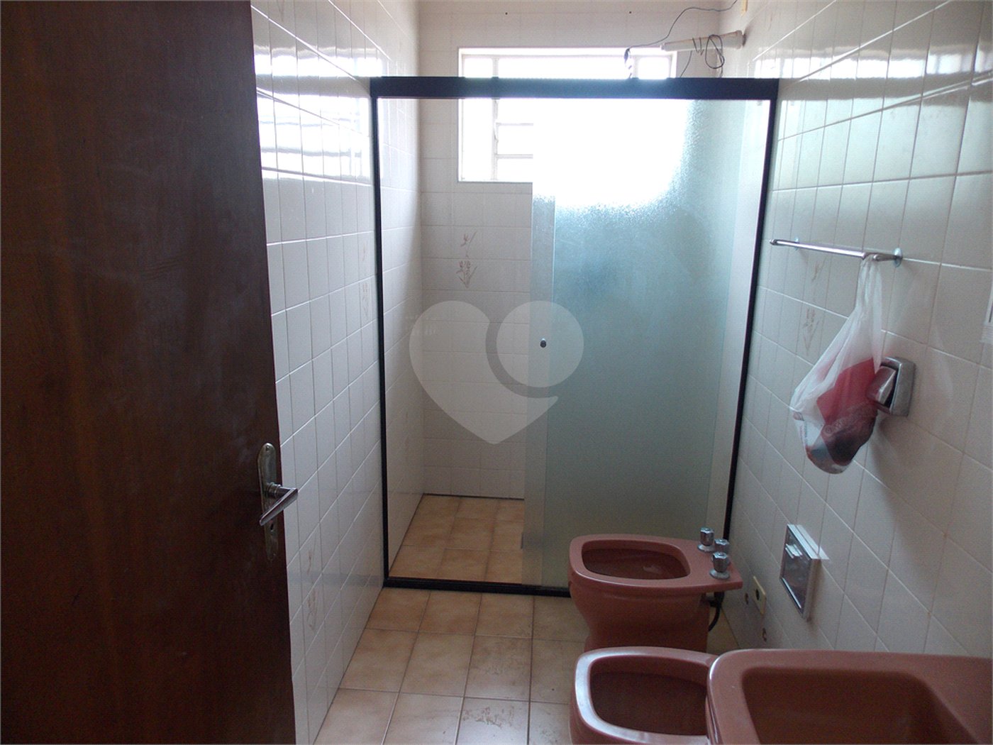Casa à venda com 3 quartos, sendo 2 suítes, em Vila Helena, Atibaia, SP