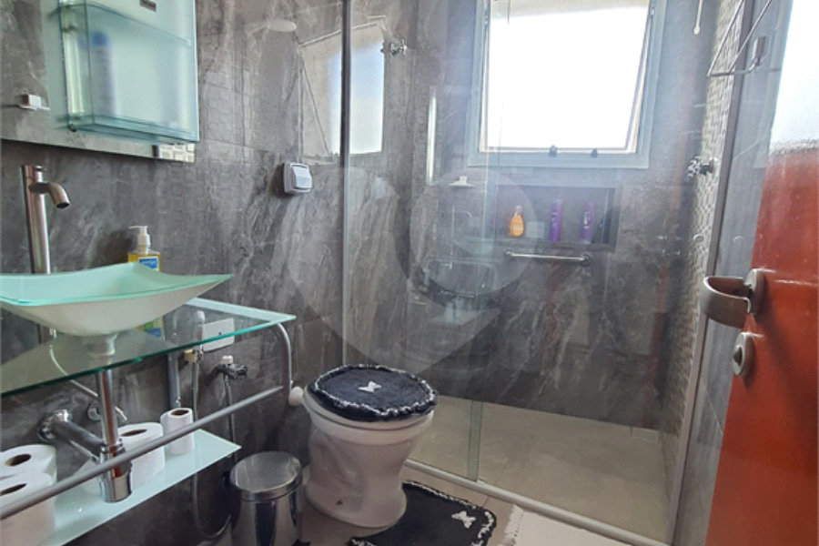 Sobrado à venda com 3 quartos, sendo 1 suíte, em Limão, São Paulo, SP