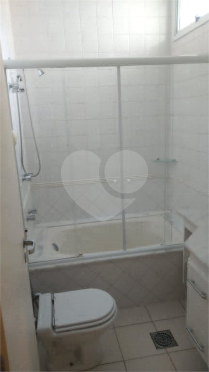 Casa à venda com 4 quartos, sendo 2 suítes, no condomínio Vila D'amalfi, Sorocaba - SP