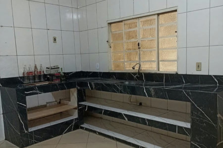 Casa à venda com 2 quartos, sendo 1 suíte,  em Jardim Paranapunga, Três Lagoas, MS