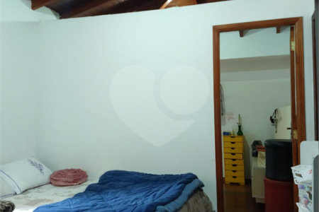 Sobrado à venda com 5 quartos, sendo 3 suítes, em Jardim Franca, São Paulo, SP