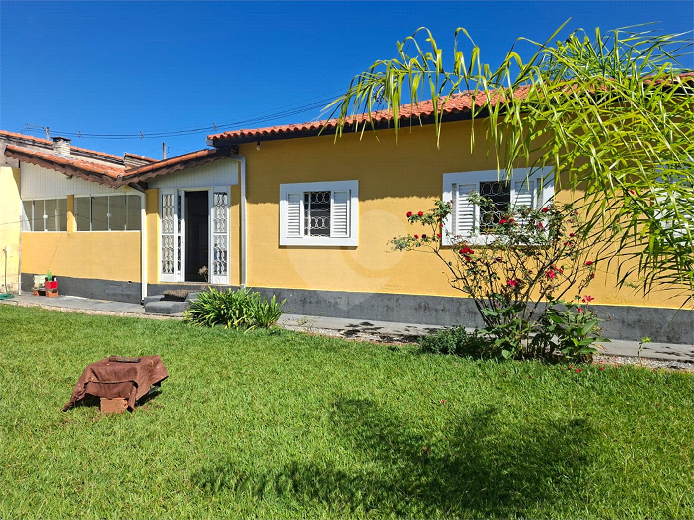 Casa à venda com 3 quartos, sendo 1 suíte,  em Tatetú, Alambari, SP