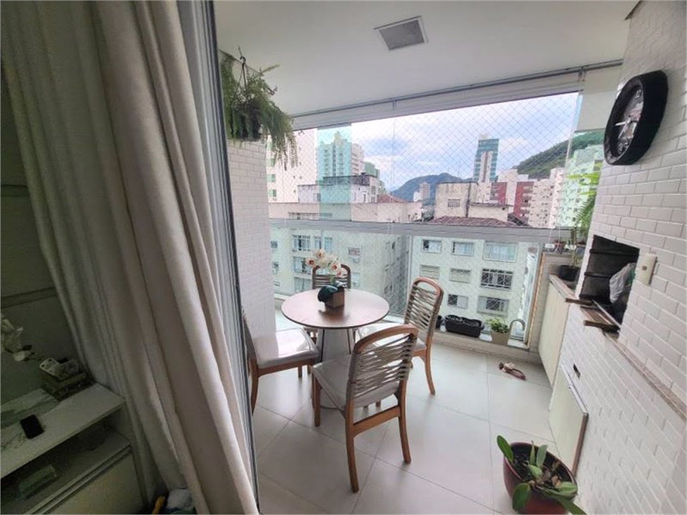 Apartamento Residencial à venda, Itararé, São Vicente - AP1404.