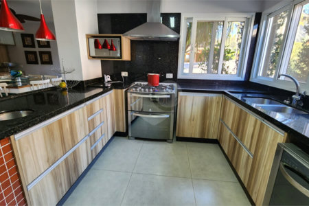 Casa à venda ou para alugar com 5 suítes no condomínio Residencial Jardim Primavera, Louveira - SP