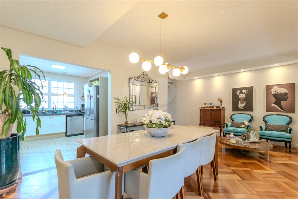Casa à venda com 5 quartos, sendo 3 suítes, no condomínio Boulevard Saint Michael, São Paulo - SP