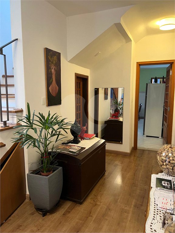Casa à venda com 3 quartos, sendo 1 suíte, em Vila Mariana, São Paulo, SP