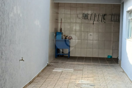 Casa à venda com 4 quartos, sendo 1 suíte, em Jardim Rosa de Franca, Guarulhos, SP