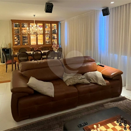 Apartamento à venda com 3 suítes em Vila Suzana, São Paulo, SP