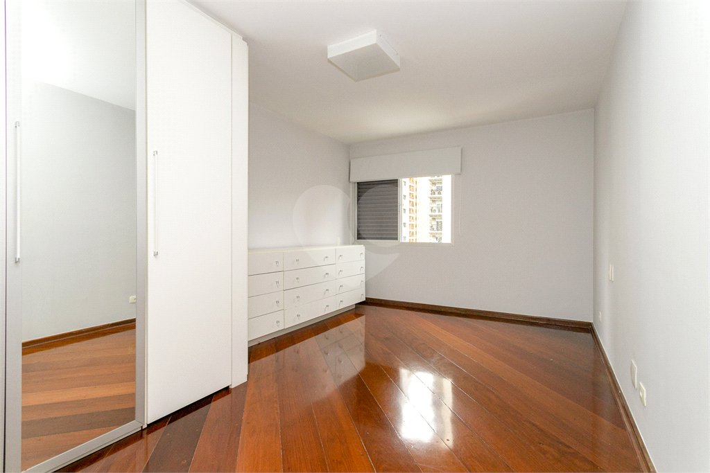 Apartamento à venda com 4 quartos, sendo 3 suítes, em Perdizes, São Paulo, SP