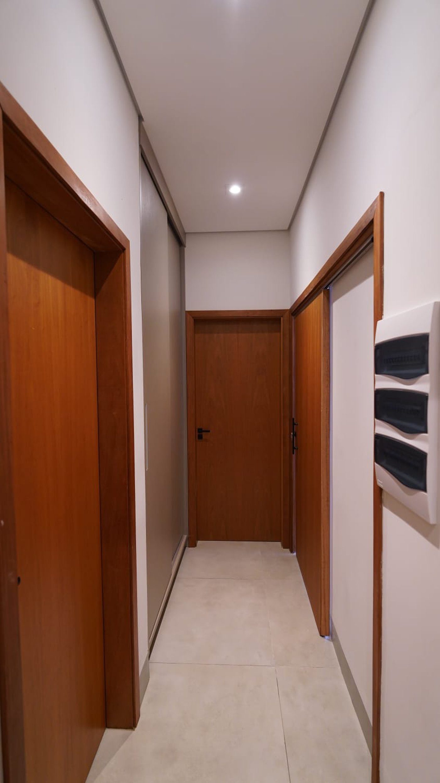 Casa à venda com 3 suítes no condomínio Portinari II, Álvares Machado - SP