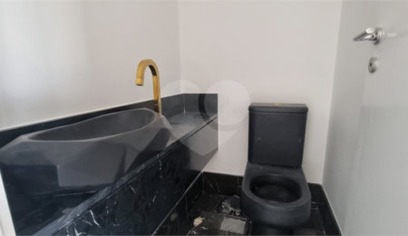 Apartamento à venda com 3 suítes em Moema, São Paulo, SP