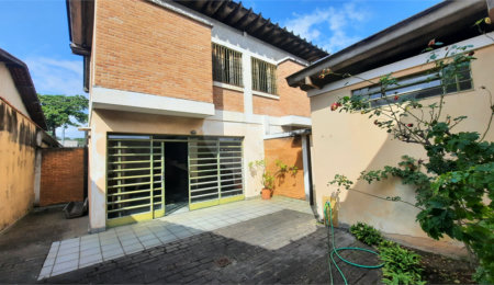 Sobrado à venda com 4 quartos, sendo 1 suíte,  em City Campo Grande, São Paulo, SP