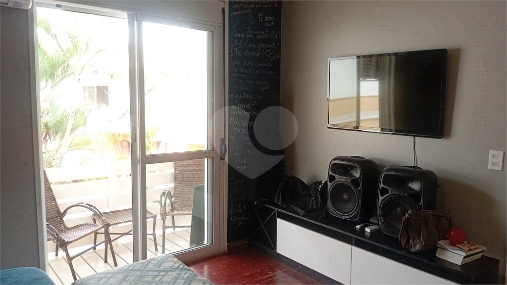 Casa à venda com 4 quartos, sendo 2 suítes, no condomínio Canamari, São Paulo - SP