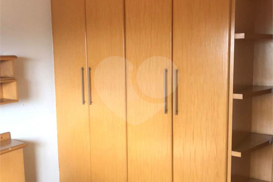 Apartamento à venda com 3 quartos, sendo 1 suíte, em Vila Paulicéia, São Paulo, SP