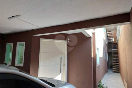 Sobrado à venda com 2 quartos, sendo 1 suíte, em Jardim Luciana, Itaquaquecetuba, SP