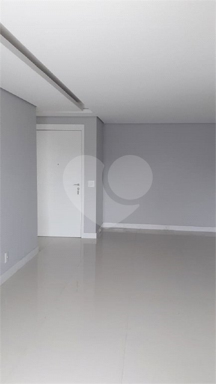 Apartamento à venda com 3 quartos, sendo 1 suíte,  em Jardim Vazani, São Paulo, SP