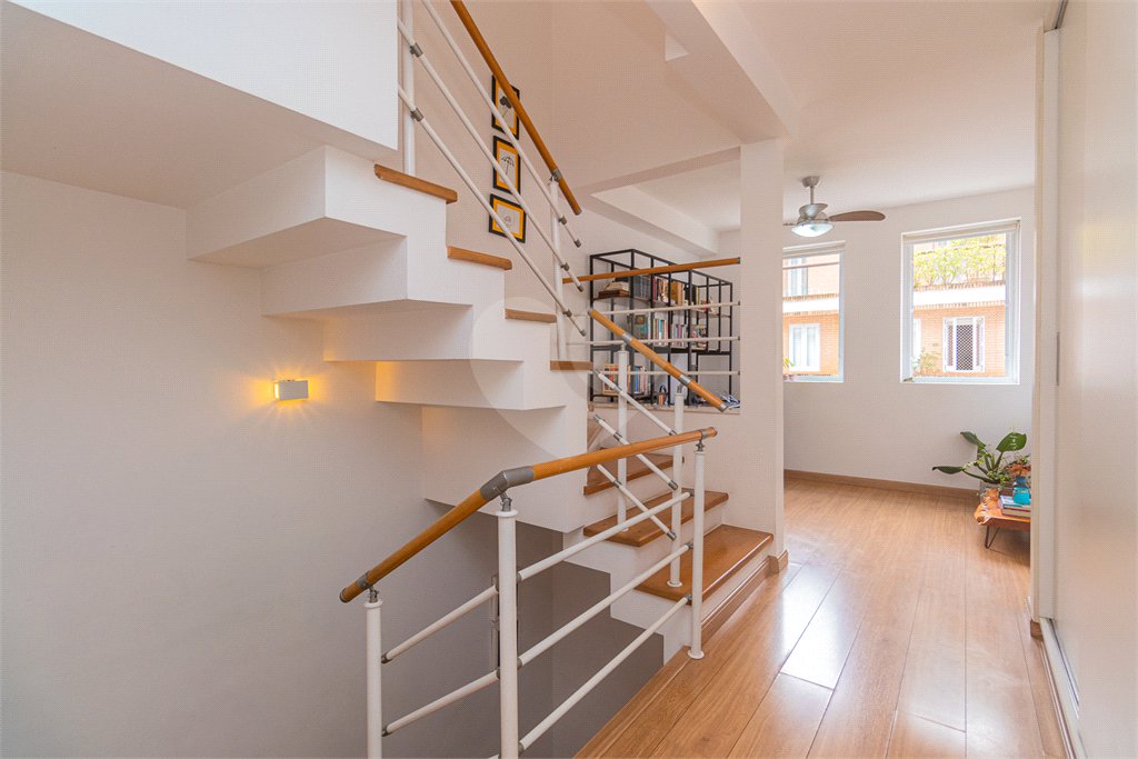 Casa à venda com 4 suítes no condomínio Vila Inglesa, São Paulo - SP