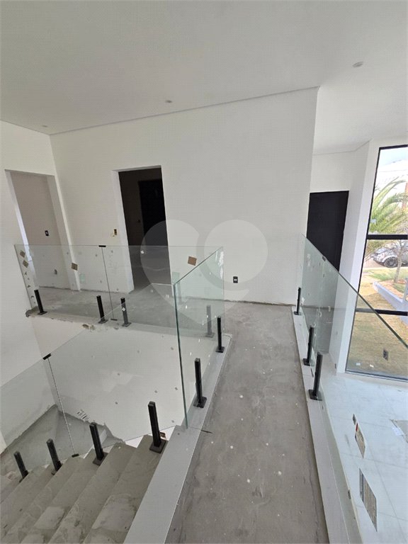 Casa à venda com 4 quartos, sendo 3 suítes, no condomínio Alphaville Nova Esplanada 4, Votorantim - SP