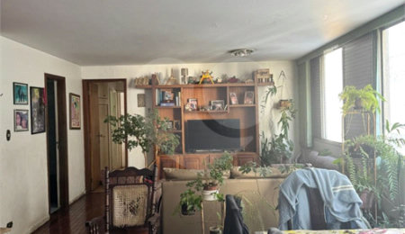 Apartamento à venda com 3 quartos, sendo 1 suíte,  em Santa Cecília, São Paulo, SP