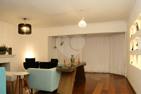 Apartamento à venda com 4 quartos, sendo 3 suítes,  em Real Parque, São Paulo, SP