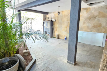 Sobrado à venda com 3 quartos, sendo 1 suíte,  em Jardim Humaitá, São Paulo, SP