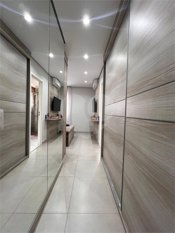 Apartamento à venda com 3 quartos, sendo 1 suíte,  em Vila Suissa, Mogi das Cruzes, SP
