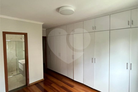 Apartamento à venda com 3 suítes em Aclimação, São Paulo, SP