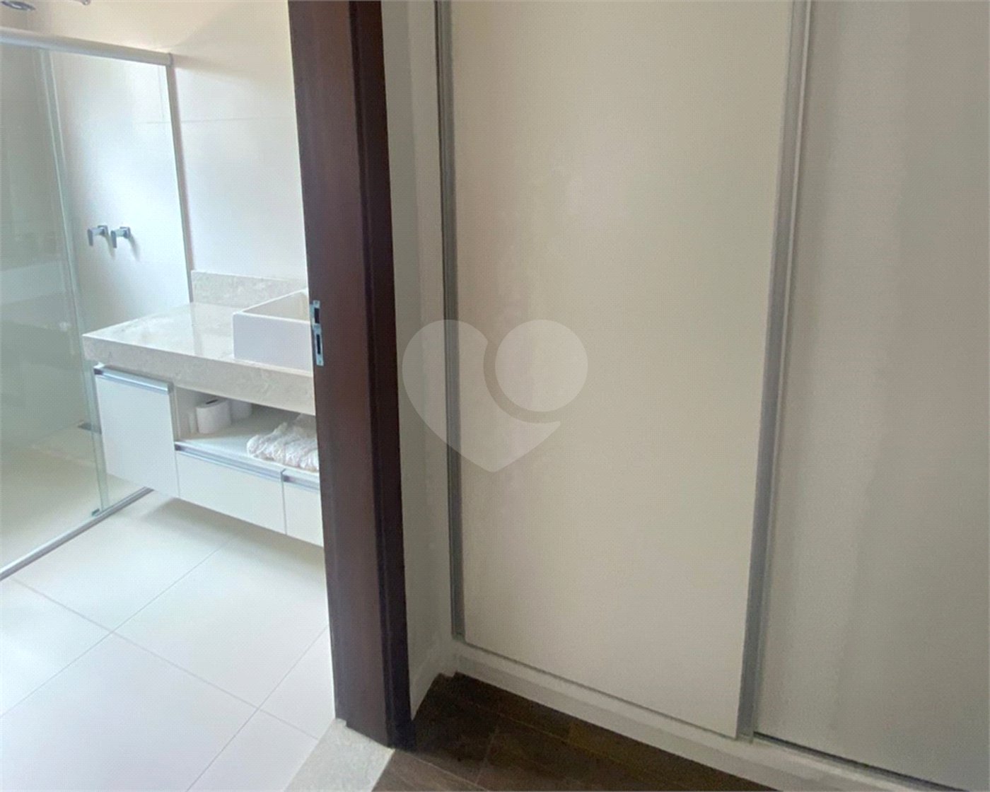Casa à venda ou para alugar com 4 suítes no condomínio Alphaville Nova Esplanada 3, Votorantim - SP
