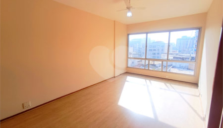 Apartamento à venda com 3 quartos, sendo 1 suíte,  em Tijuca, Rio de Janeiro, RJ