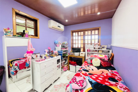 Casa à venda com 4 quartos, sendo 1 suíte, em Campo Grande, Rio de Janeiro, RJ