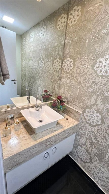 Apartamento à venda com 3 suítes em Jardim Monte Kemel, São Paulo, SP